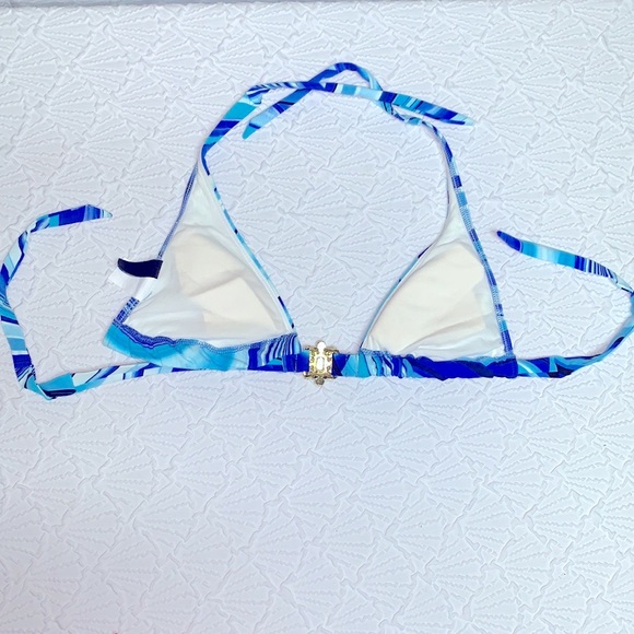 Sol Lo String Bikini EUC w/wavy stripes of blue & white & Embellishments Size 6 - Picture 4 of 12